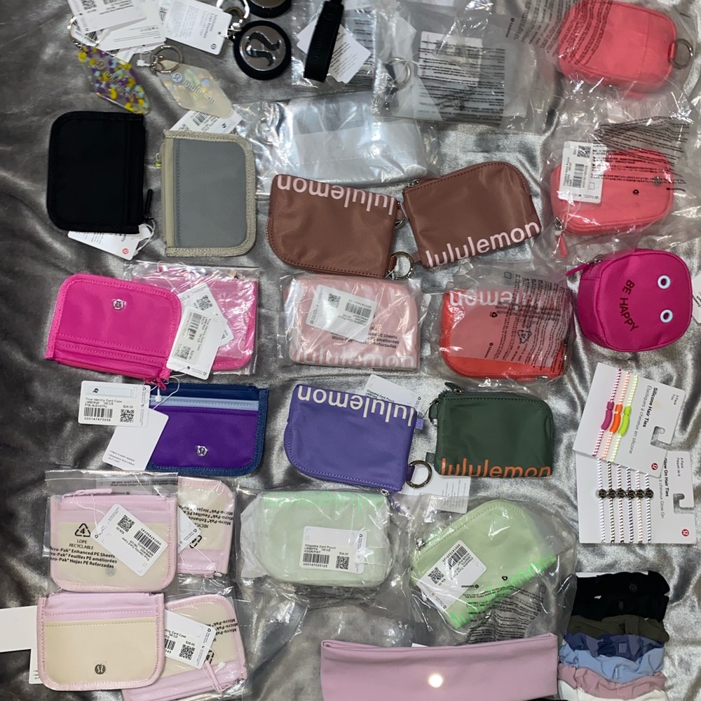 lululemon athletica assorted colorful key & card holders - Picture 1 of 16